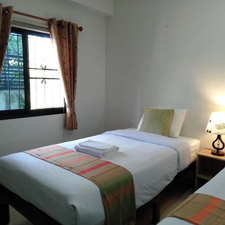 Rena House Chiang Mai Hotel Buitenkant foto