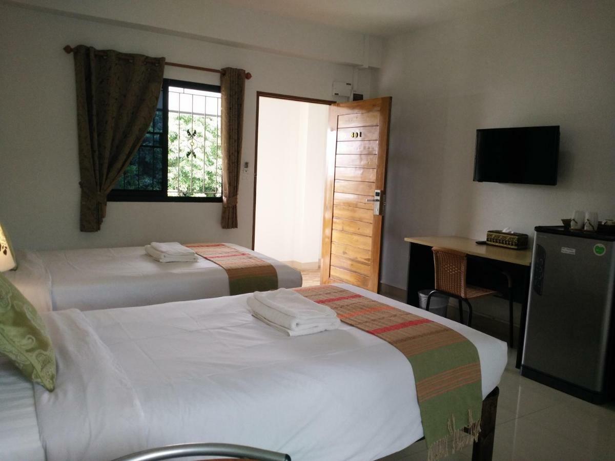 Rena House Chiang Mai Hotel Buitenkant foto