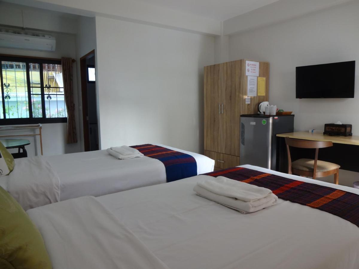 Rena House Chiang Mai Hotel Buitenkant foto